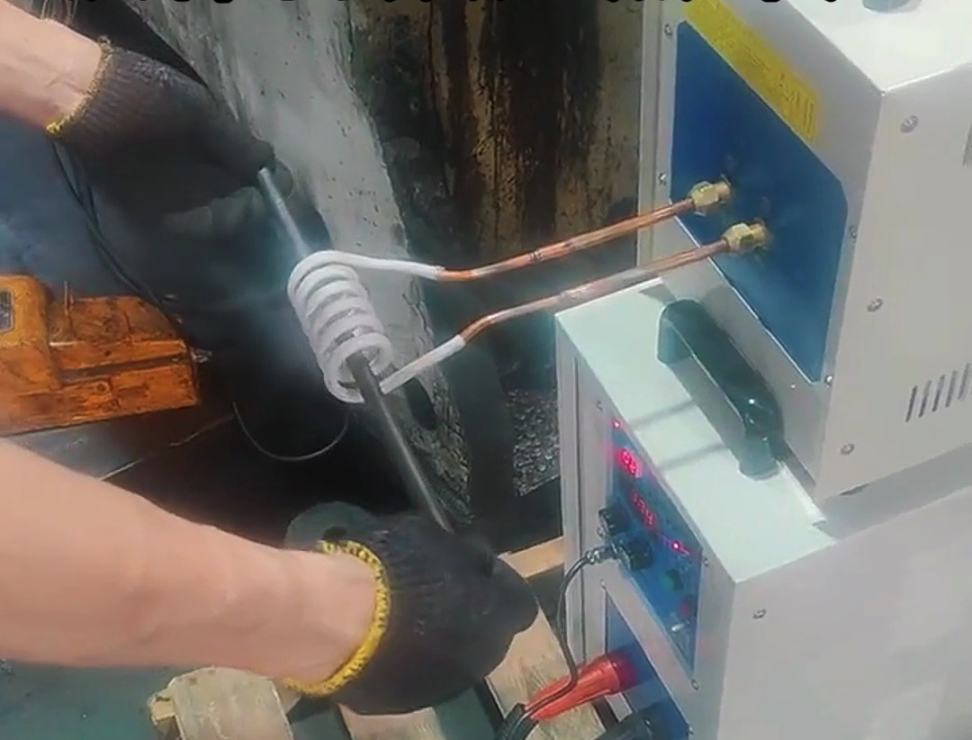 海拓高頻加熱機賦能鐵棒加工：高效成型的關鍵環節