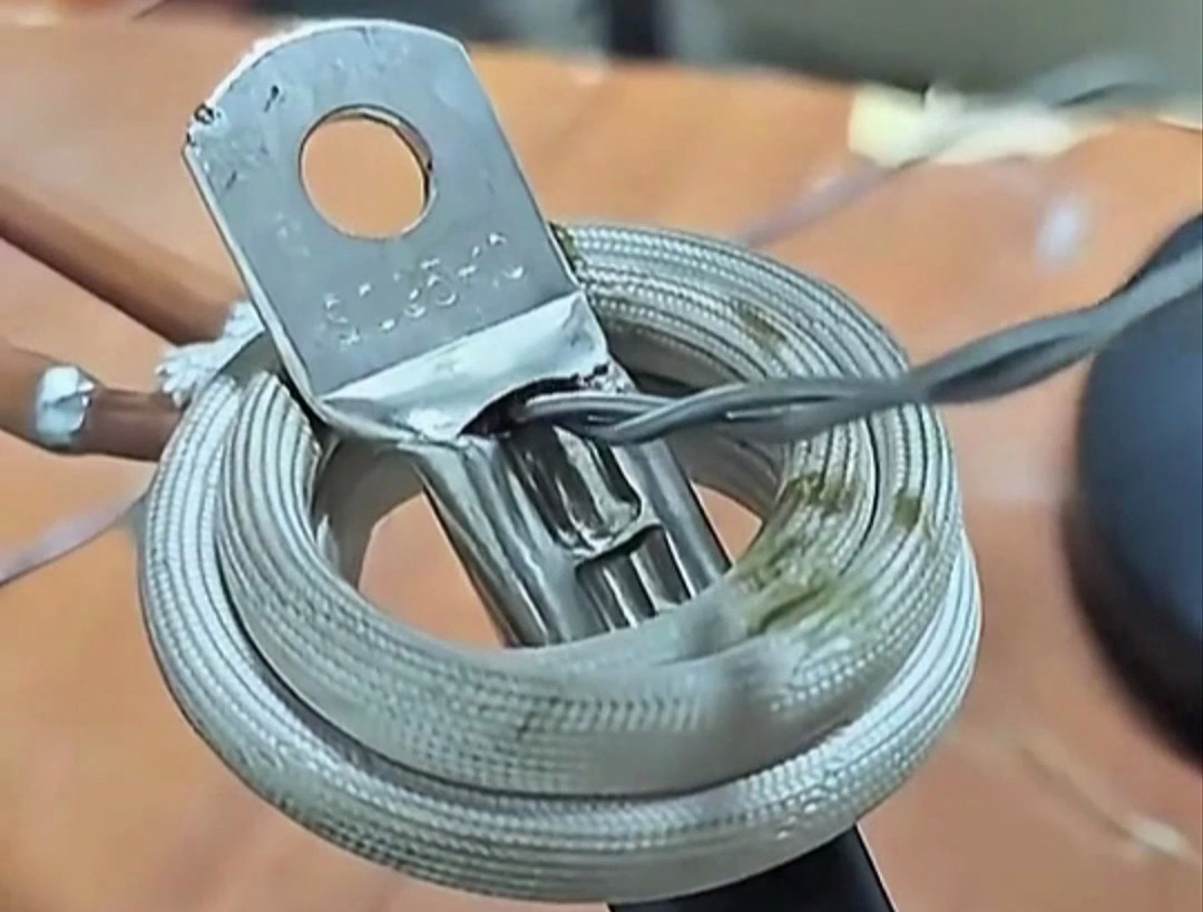 線束端子錫焊有必要嗎？銅鼻子高頻焊接全過程揭秘，高效可靠還環保！