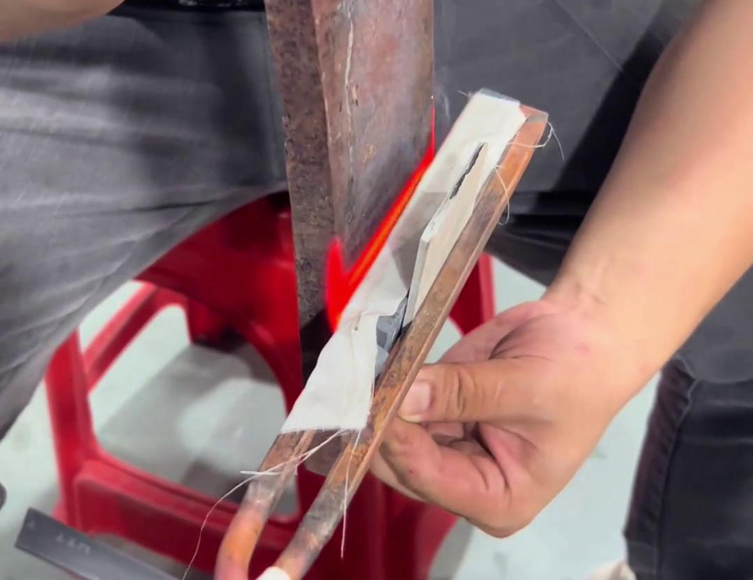 手持式高頻加熱機做表面加熱淬火熱處理