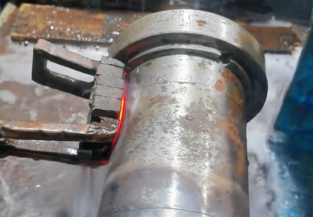 金屬在高溫下瞬間冷卻會發(fā)生什么?電機軸工業(yè)高頻淬火實拍