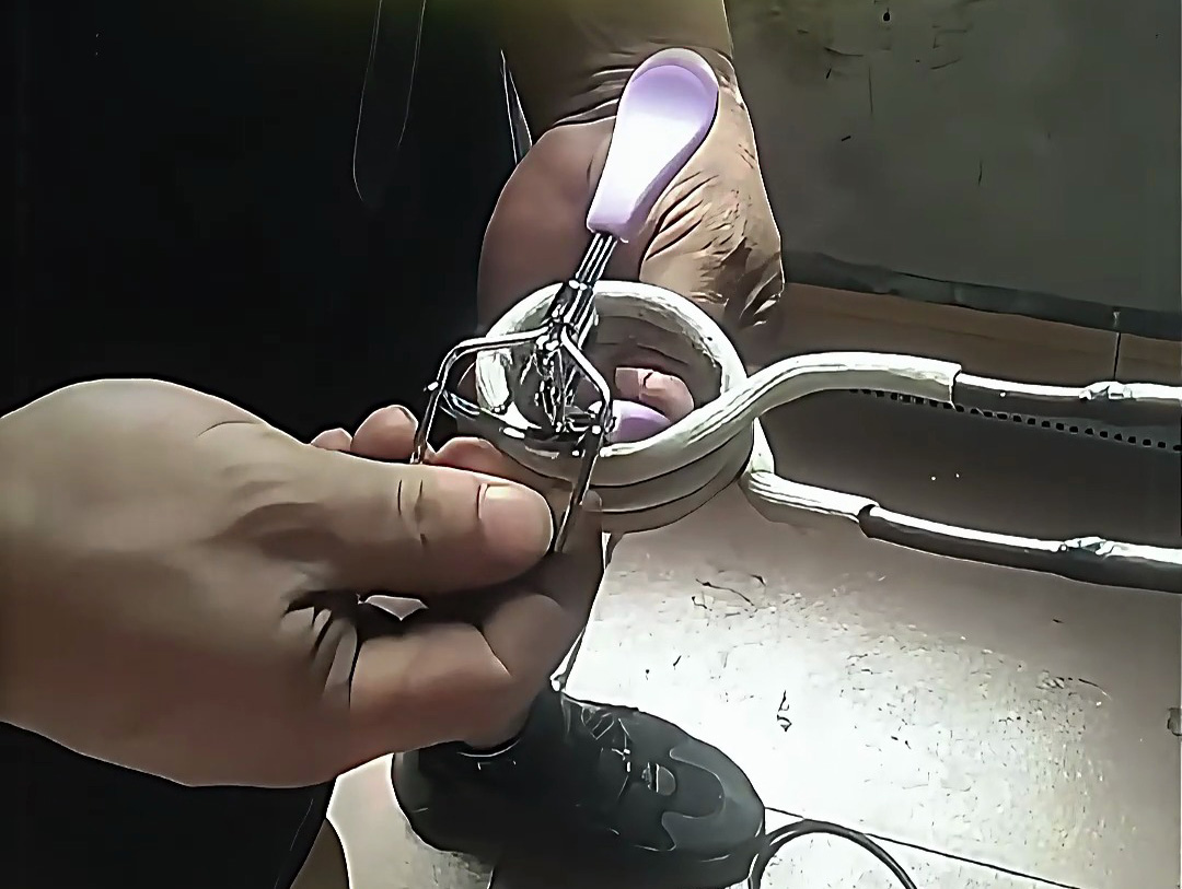 眉毛夾熱拔新方法,高頻加熱機讓你輕松搞定金屬塑料分離